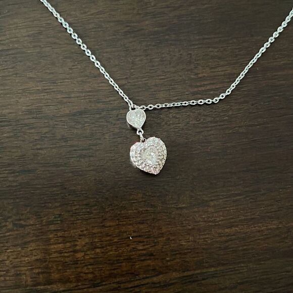 SWAROVSKI pink and white heart pendant - Picture 4 of 7